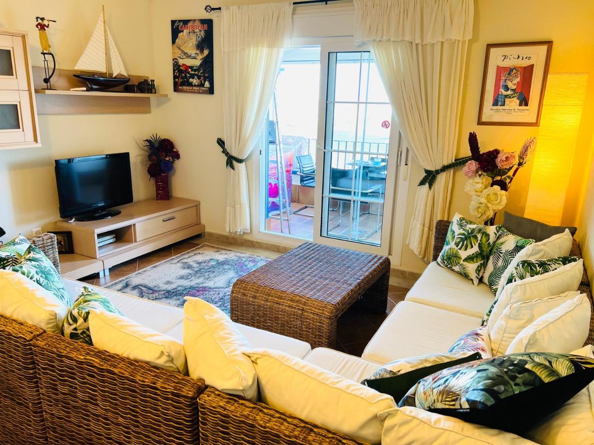 Marina II Apartment อูเอลบา ภายนอก รูปภาพ