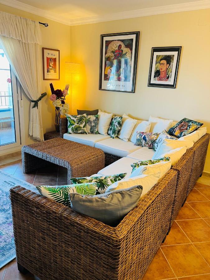 Marina II Apartment อูเอลบา ภายนอก รูปภาพ